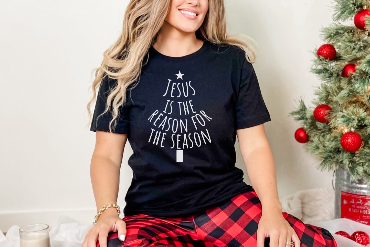 Christmas Christian Jesus is the Reason for the Season Graphic Tee