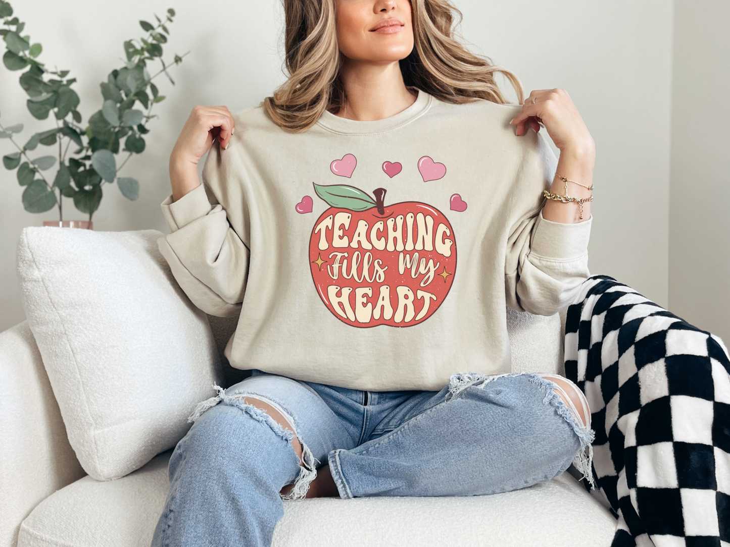 Valentine's Day Teaching Fills My Heart Sweatshirt